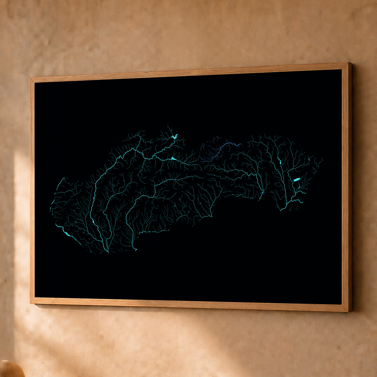 Beautiful Rivers — Eslováquia — Neon hidrográfico, Fine art emoldurado · 60 × 80 cm, Natural · Sem margem
