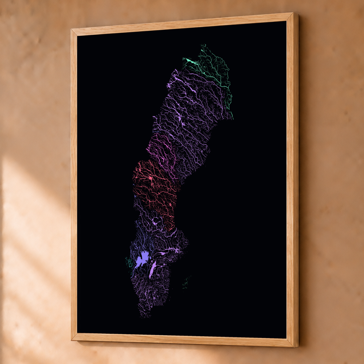 Beautiful Rivers — Suécia — Neon por território, Fine art emoldurado · 60 × 80 cm, Natural · Sem margem